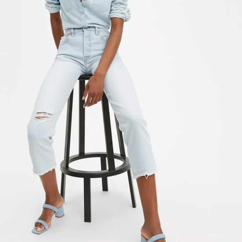 Levi Original Stretch Crop Jeans SZ 32